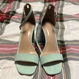 Kelly & Katie Mint Green Faux Suede Block Heel Ankle Strap Sandals Womens 9.5M